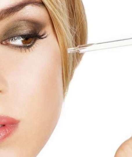 Top 3 Skin Whitening Serums in Pakistan (Dermatologist-Approved)