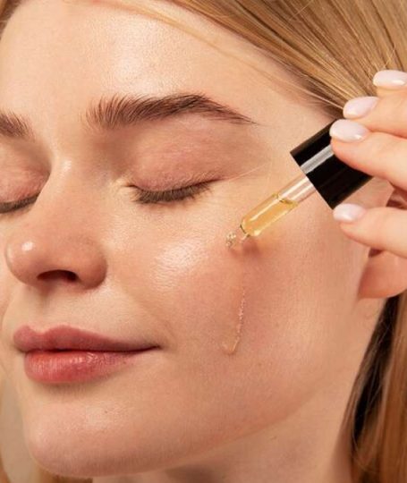 Skin Whitening vs Brightening: What’s Right for You?